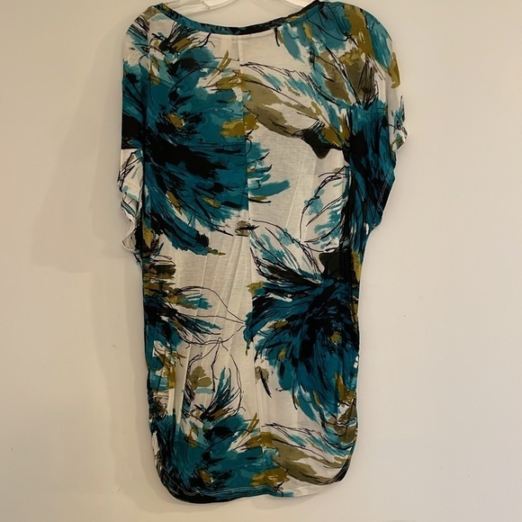 Lauren Conrad Long Soft Rayon Knit V-Neck T-Shirt Blue Floral Short Sleeve - Picture 5 of 7